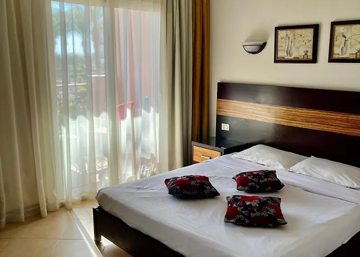Stylish & Cozy 50 M2 In The Sunset Pearl *